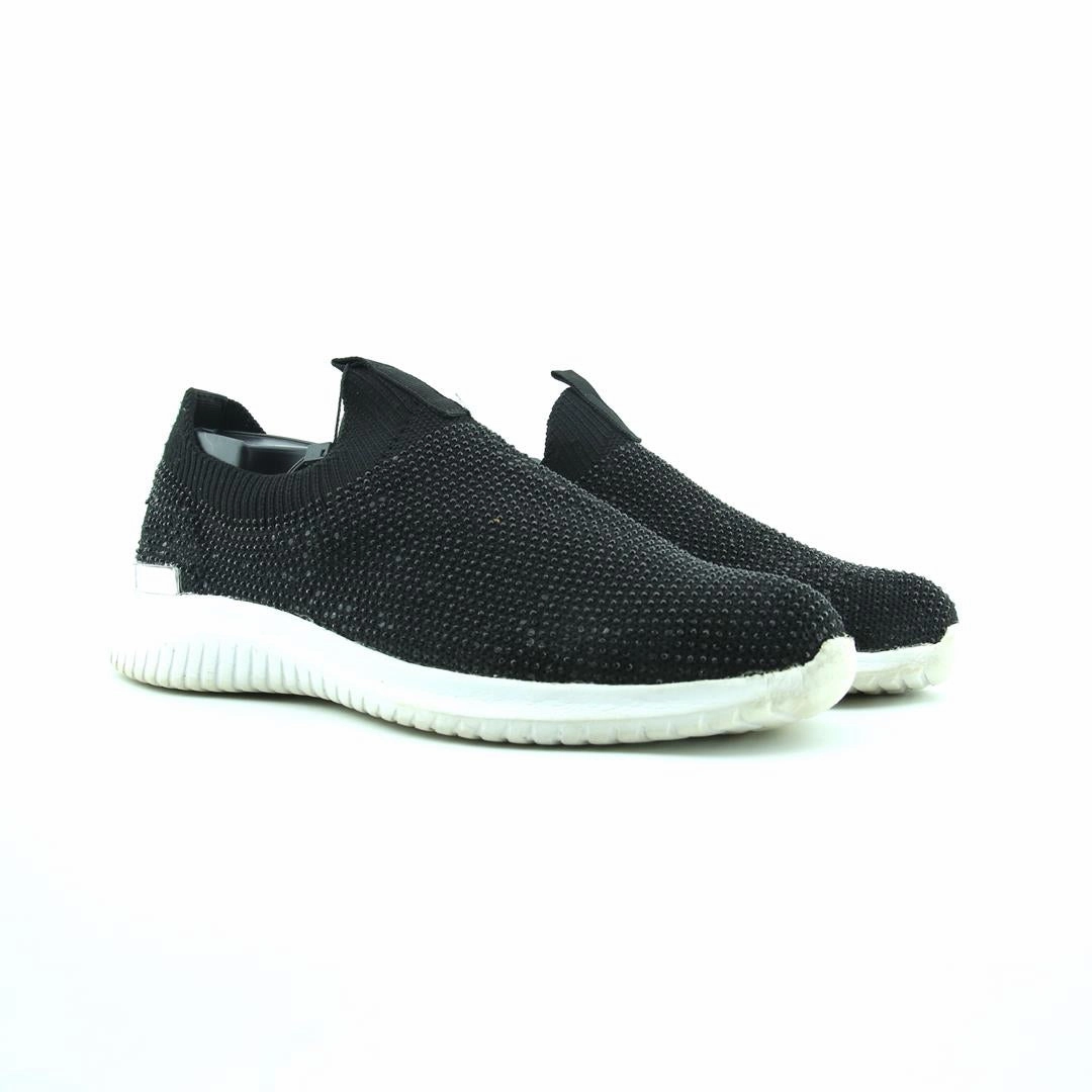 AMERICAN BRAND . simple casual shoe pictures