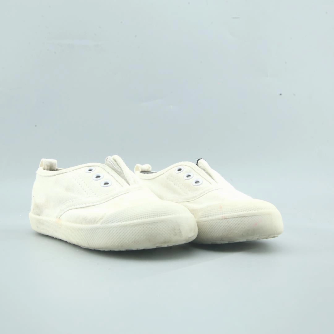 AMERICAN BRAND . simple casual shoe pictures
