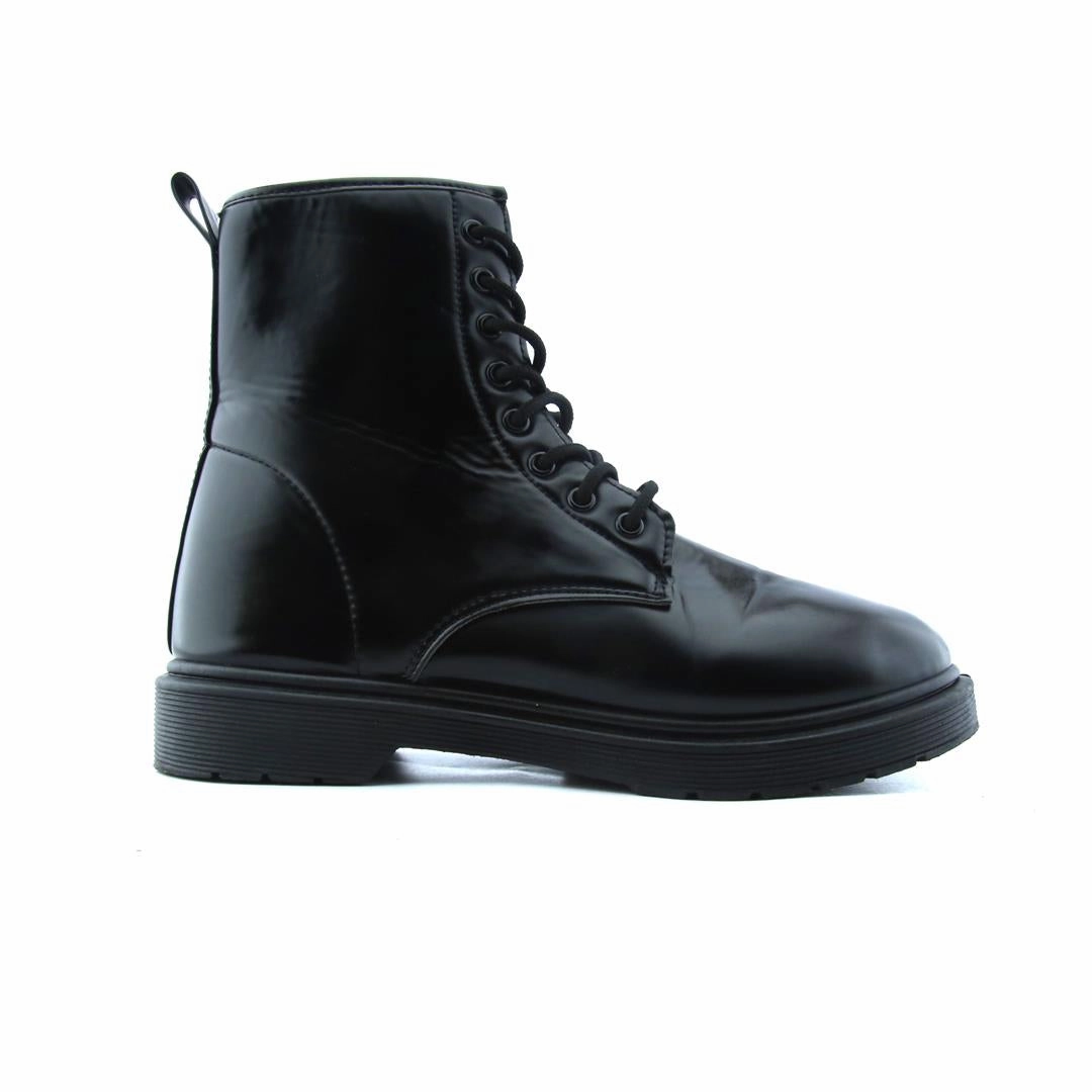 AMERICAN BRAND . simple casual shoe pictures