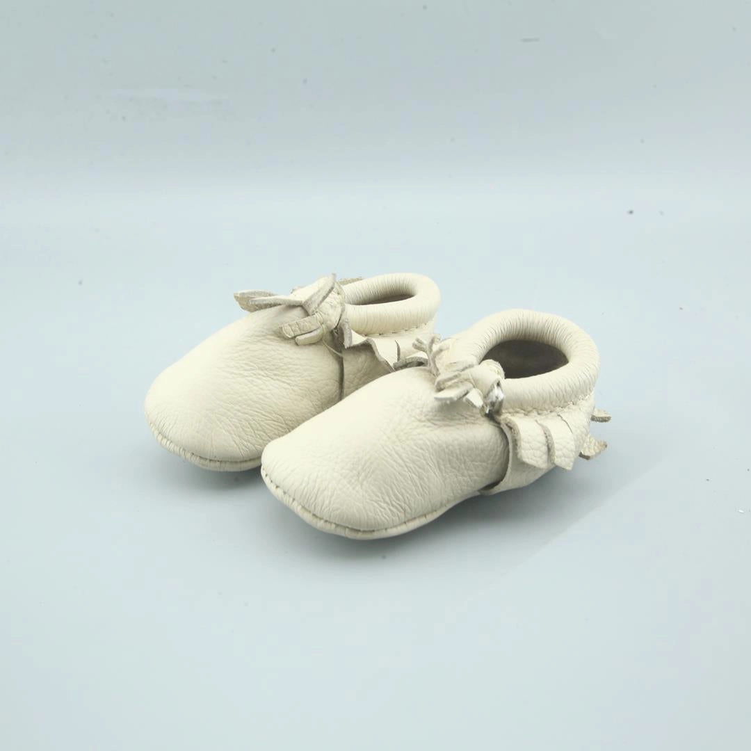 AMERICAN BRAND . American versatile shoes