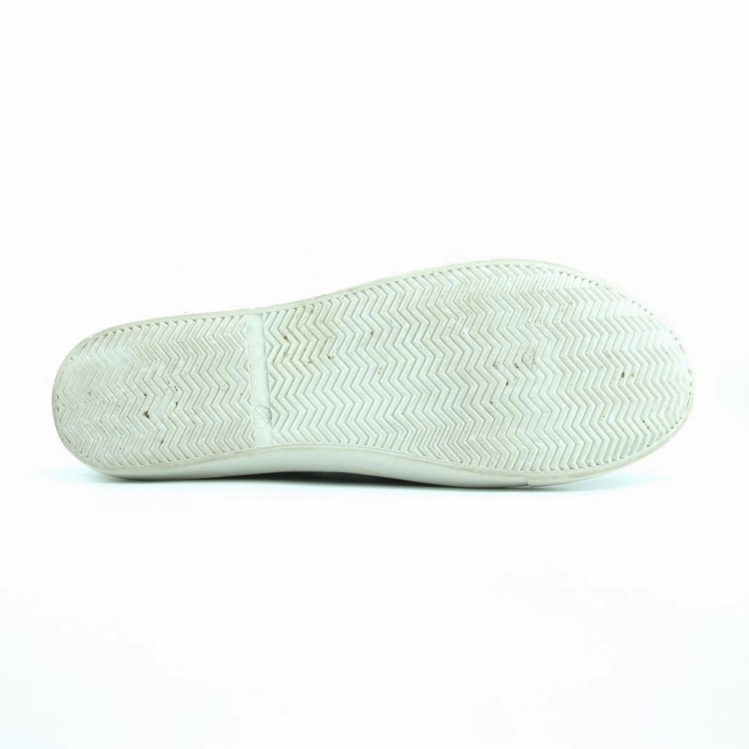 AMERICAN BRAND . simple casual shoe pictures