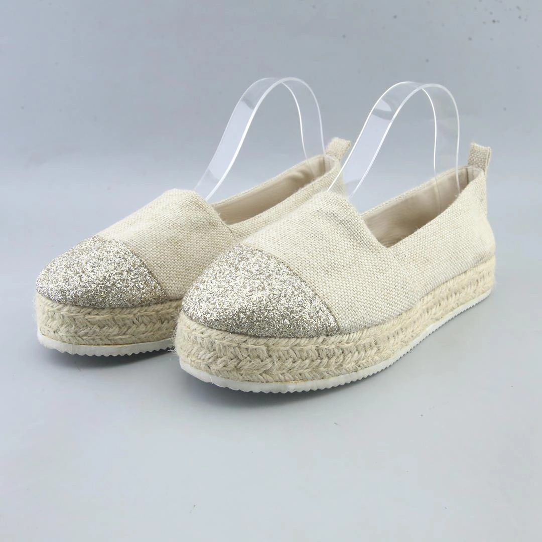 AMERICAN BRAND . American versatile shoes