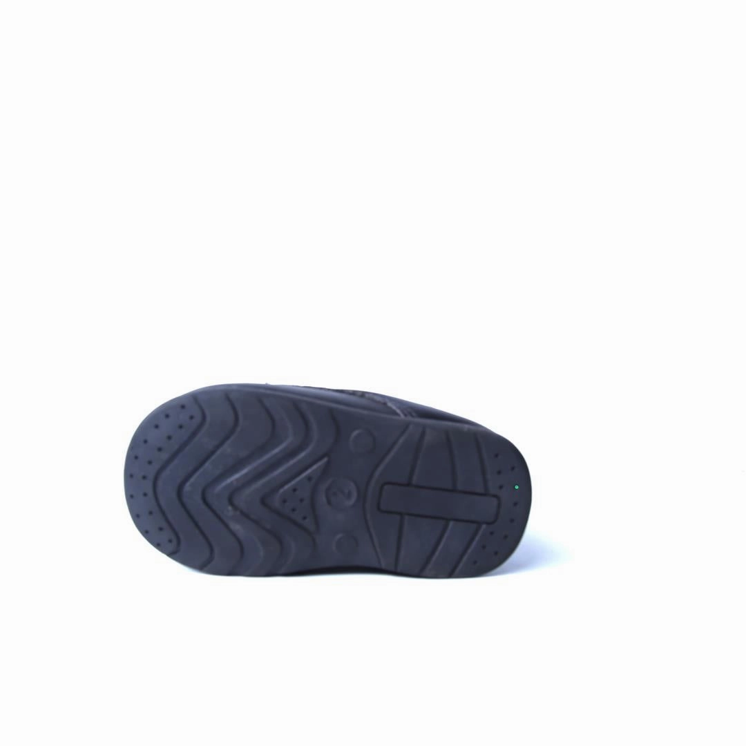 AMERICAN BRAND . simple casual shoe pictures