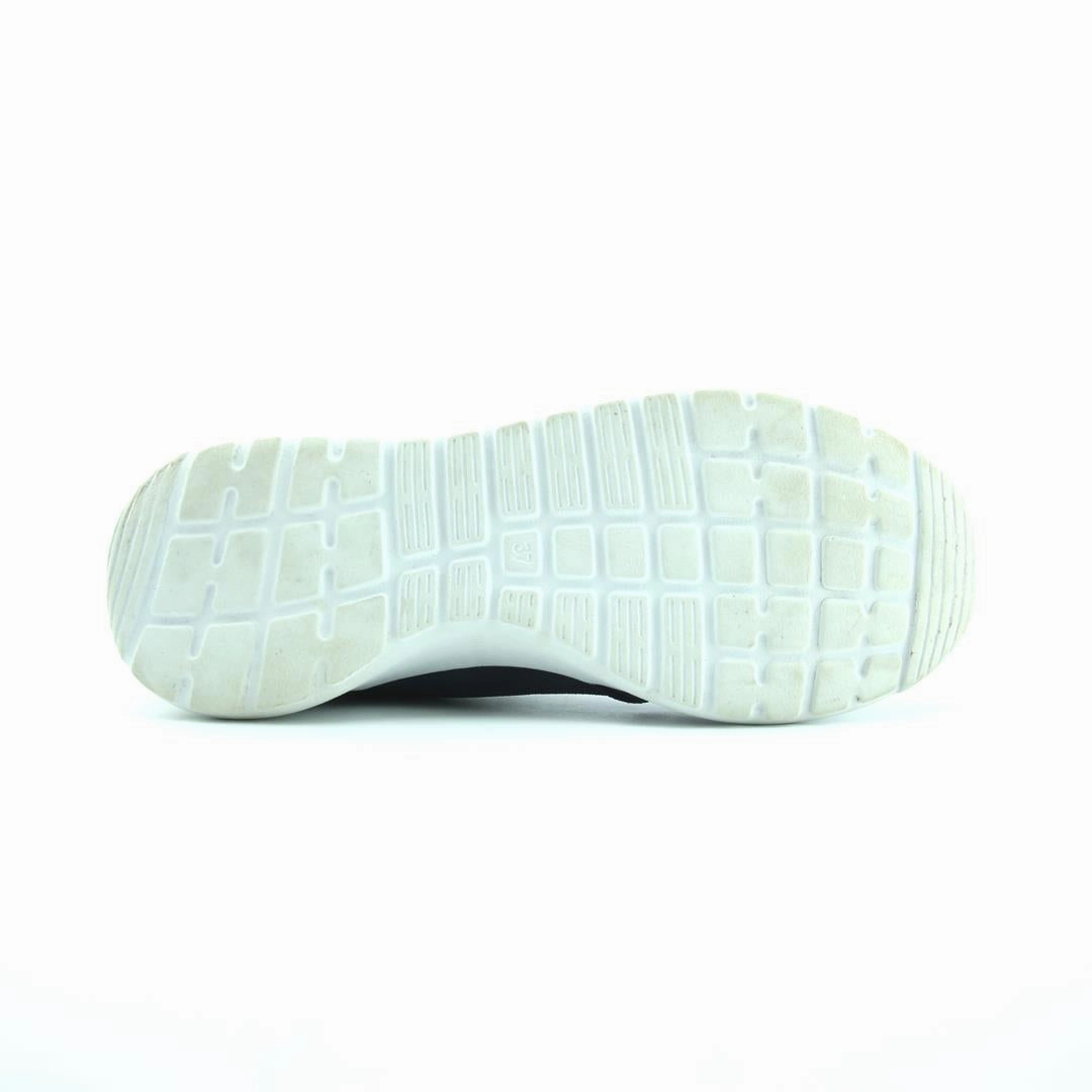 AMERICAN BRAND . simple casual shoe pictures