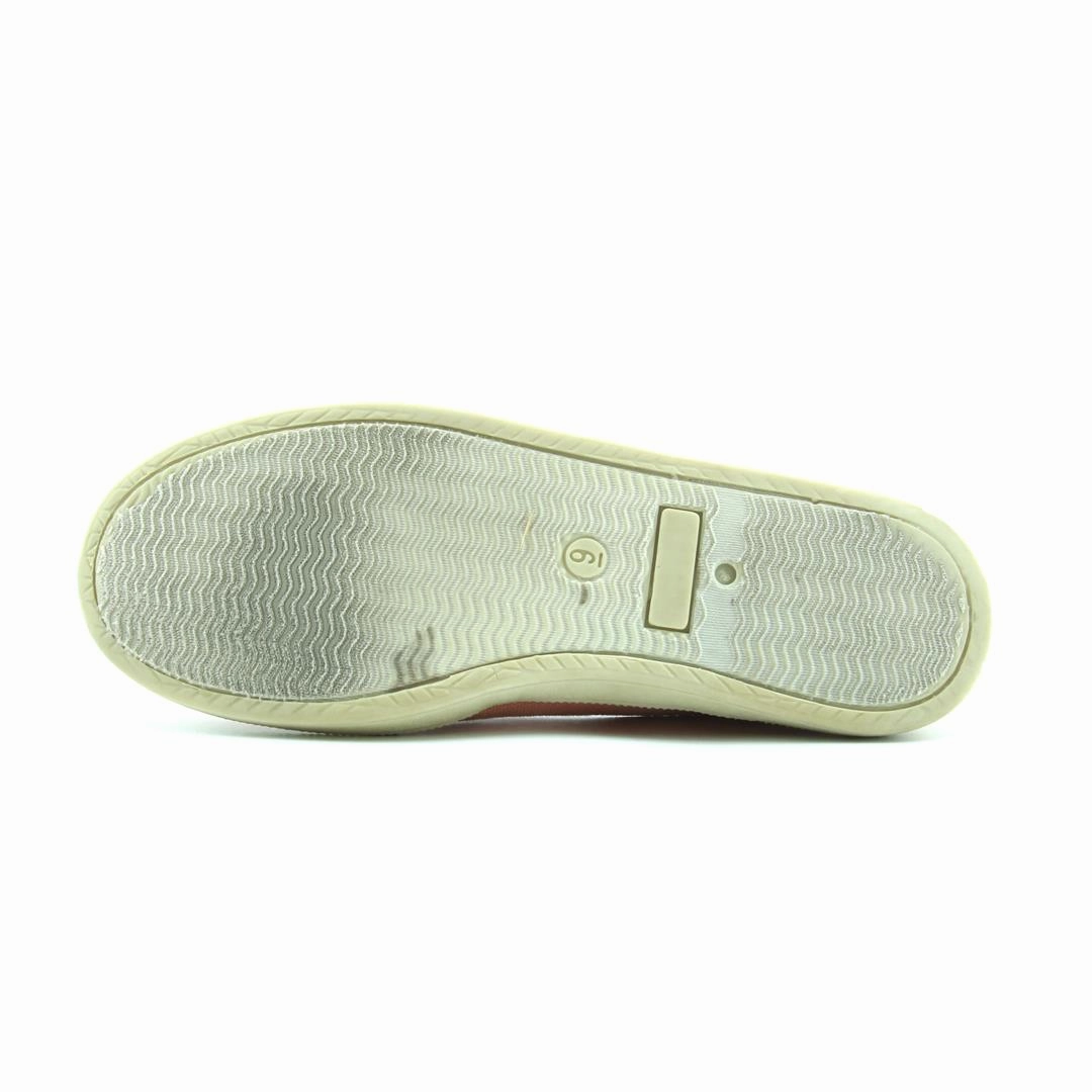 AMERICAN BRAND . simple casual shoe pictures