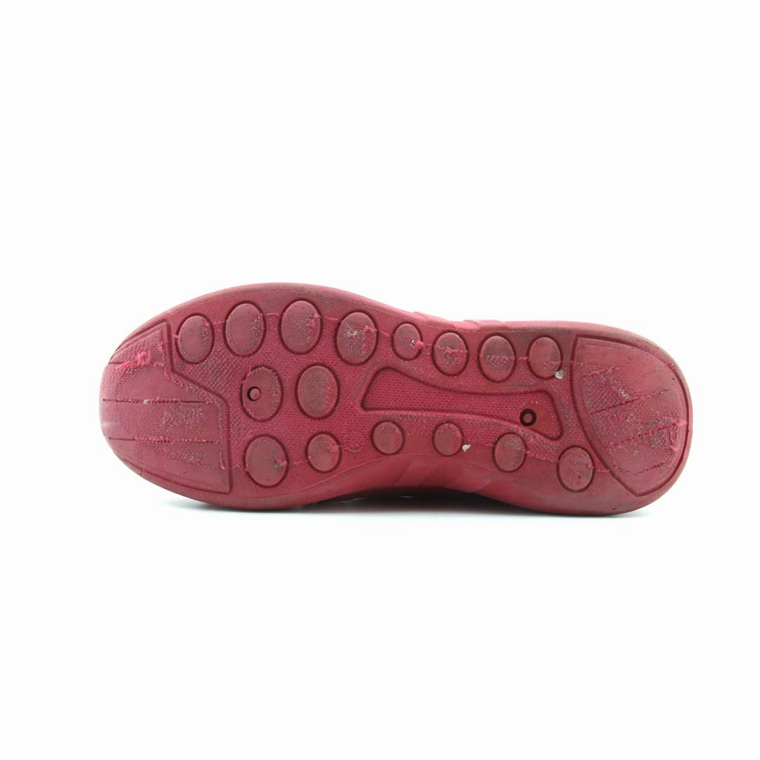 AMERICAN BRAND . simple casual shoe pictures