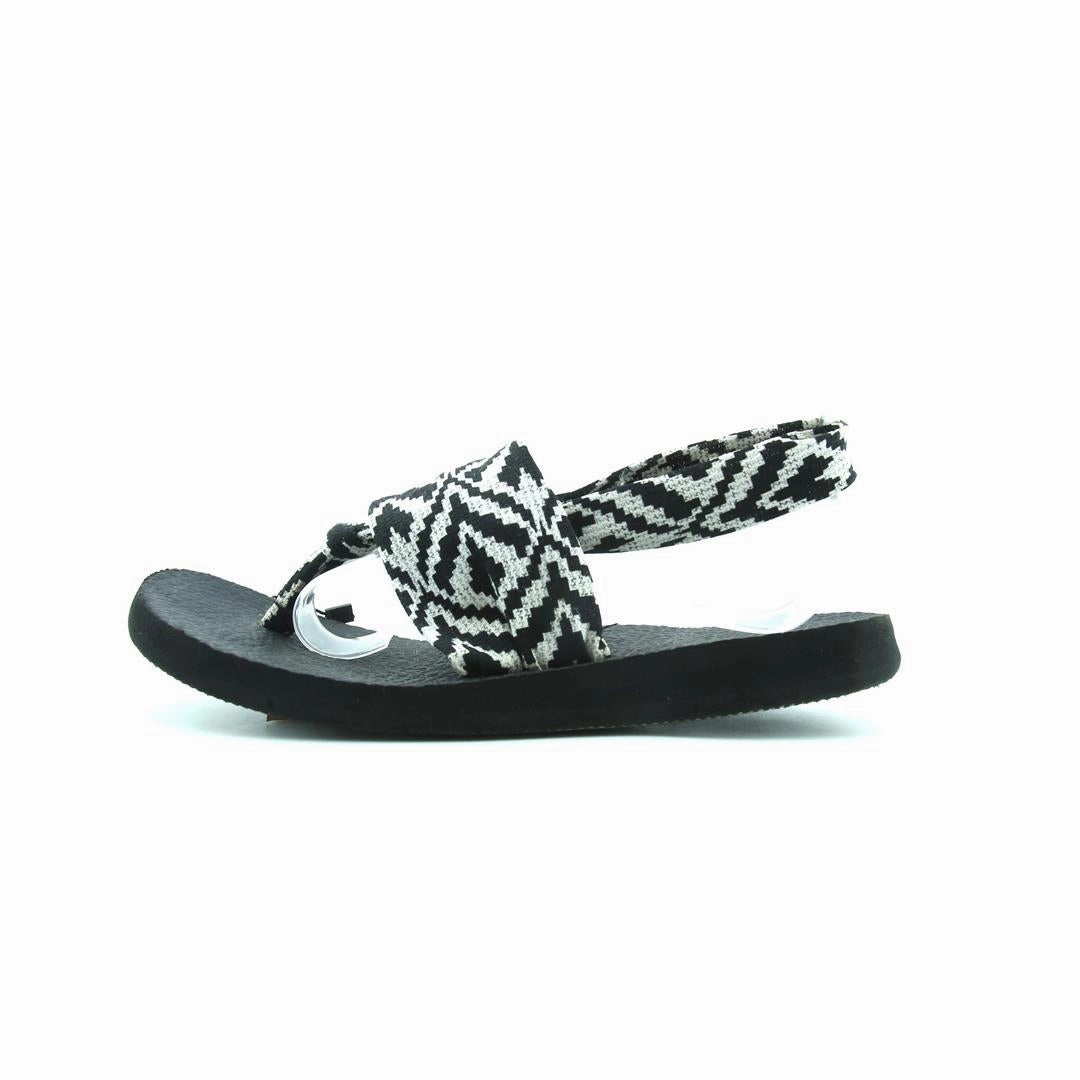AMERICAN BRAND . simple casual shoe pictures