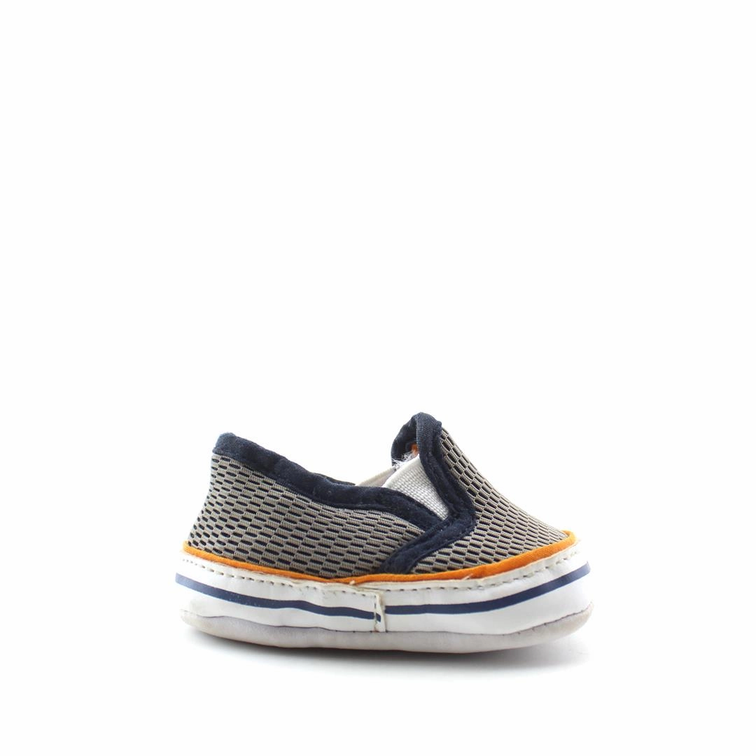 AMERICAN BRAND . simple casual shoe pictures