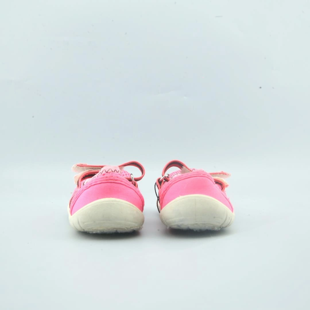 AMERICAN BRAND . simple casual shoe pictures