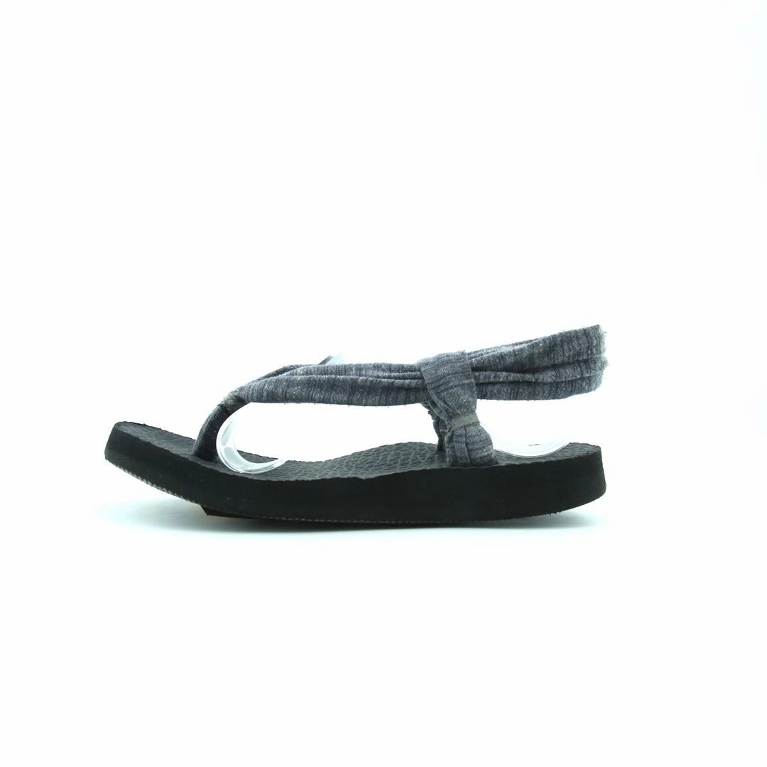 AMERICAN BRAND . simple casual shoe pictures