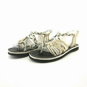 AMERICAN BRAND . American everyday footwear