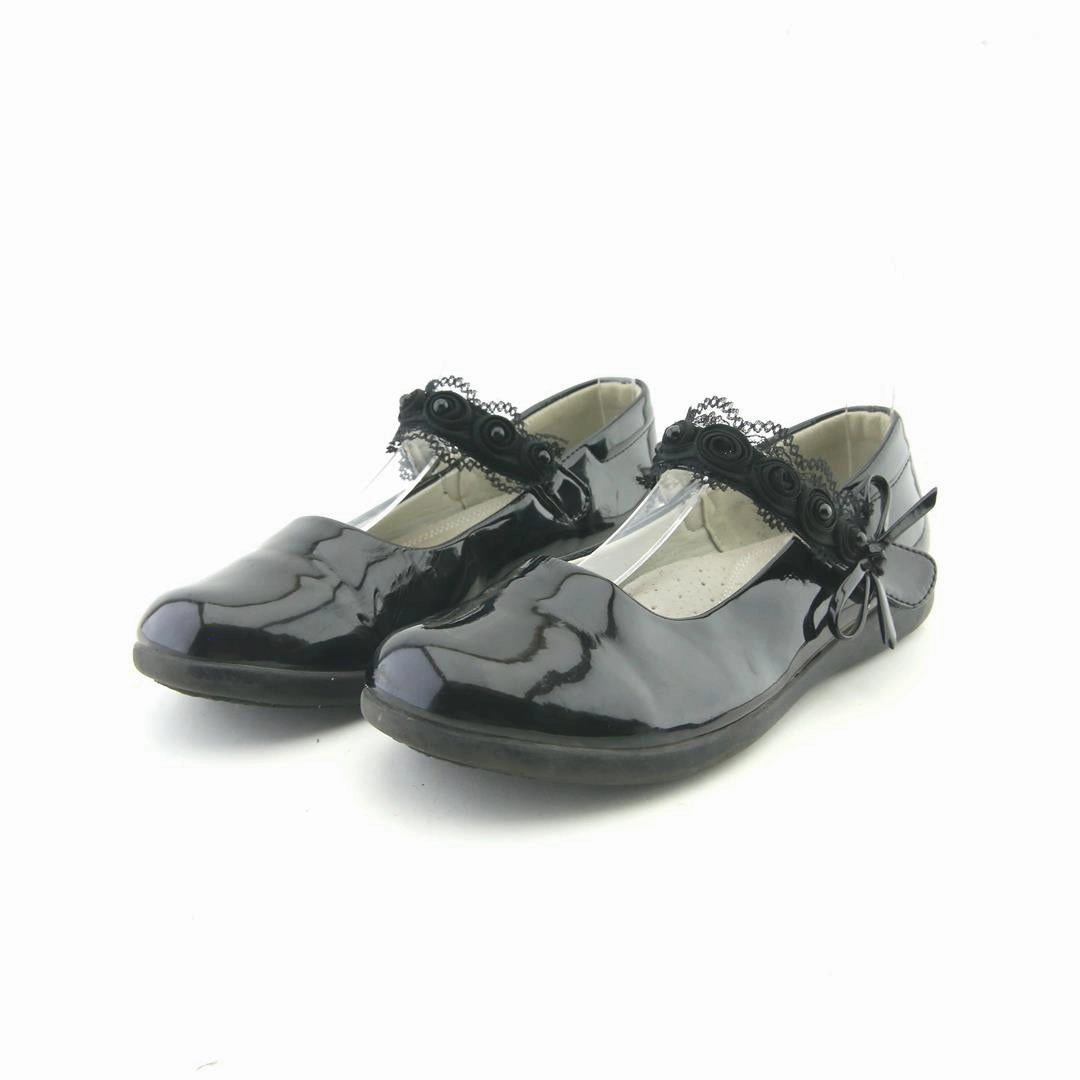 AMERICAN BRAND . American everyday footwear