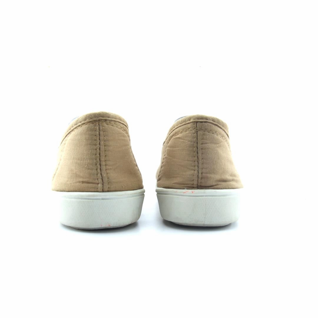 AMERICAN BRAND . stylish walking shoe photos