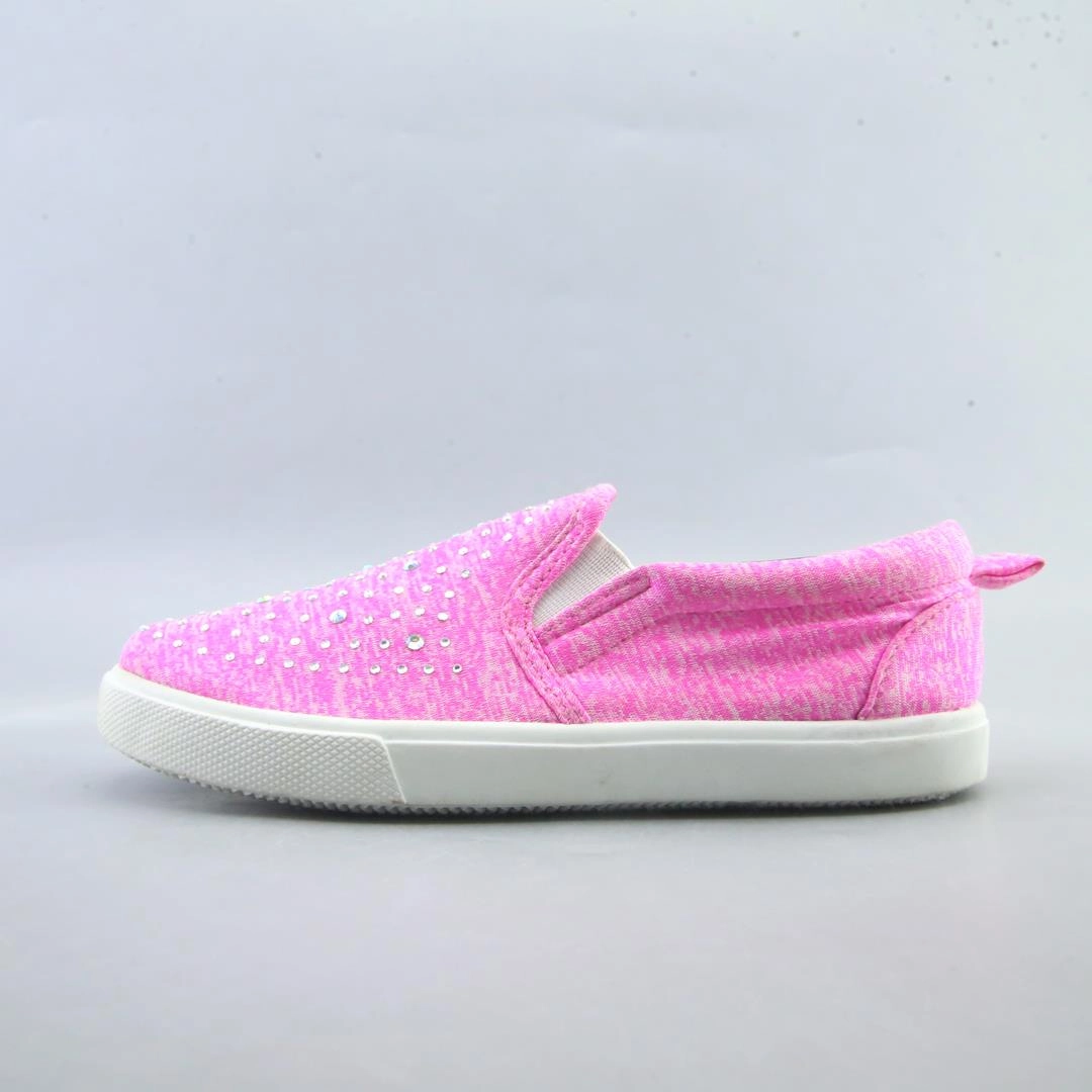 AMERICAN BRAND . American everyday footwear