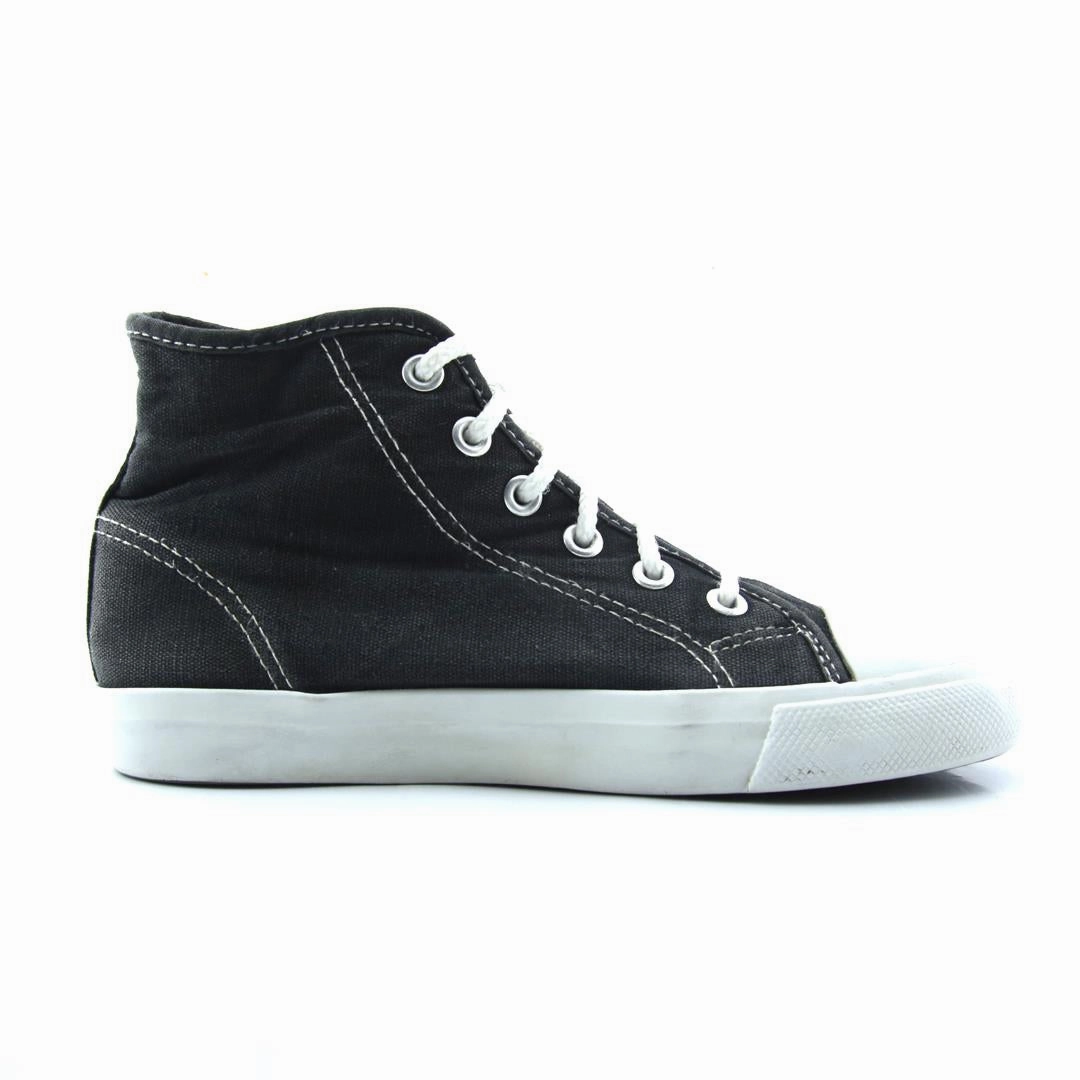 AMERICAN BRAND . stylish walking shoe photos