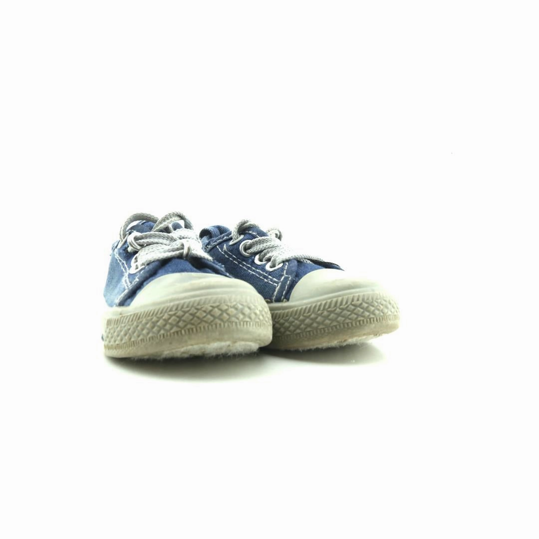 AMERICAN BRAND . stylish walking shoe photos