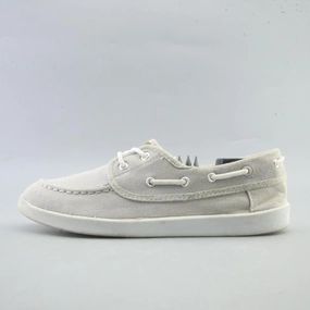 AMERICAN BRAND . American everyday footwear