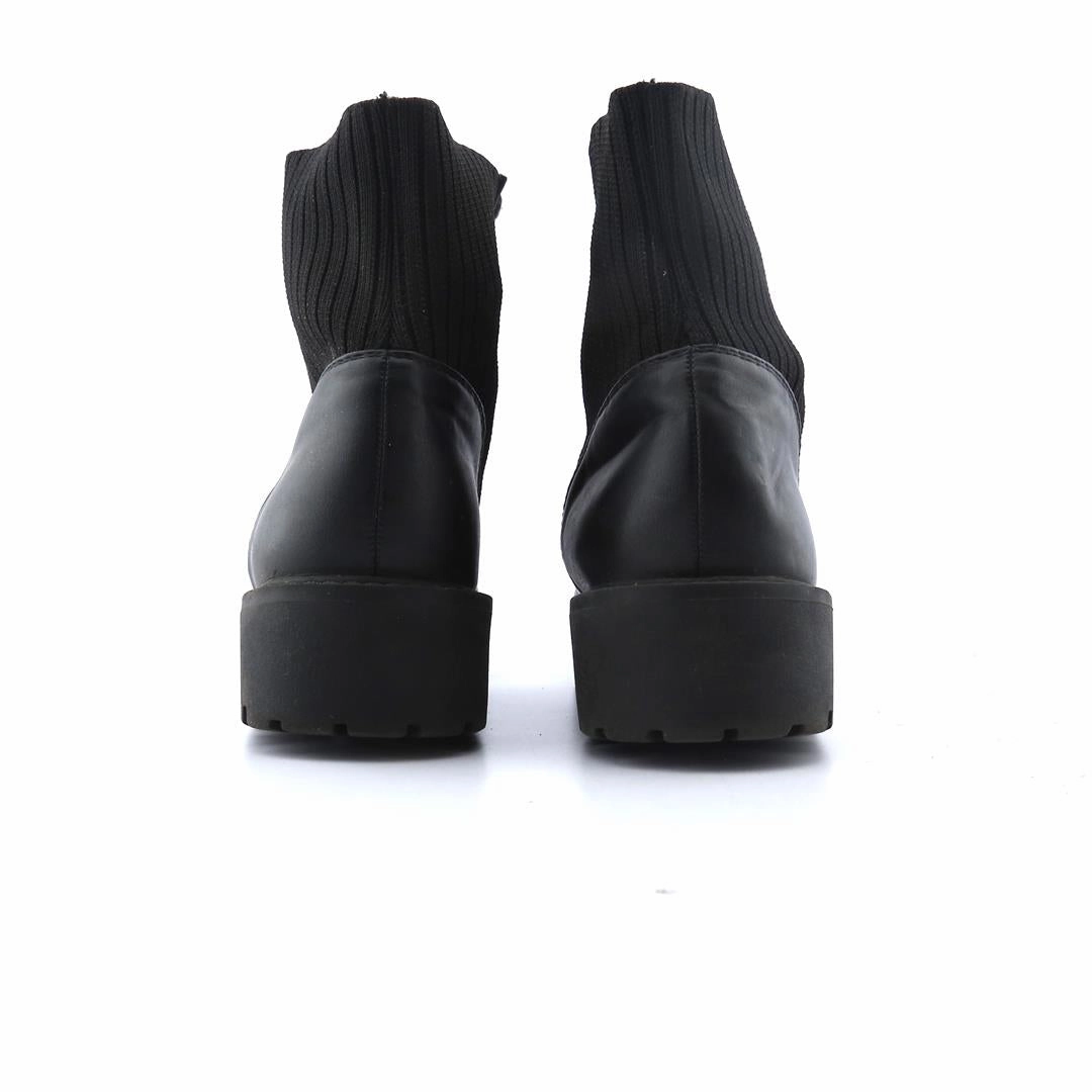 AMERICAN BRAND . stylish walking shoe photos