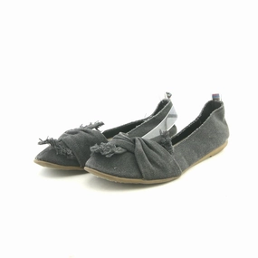 AMERICAN BRAND . American everyday footwear