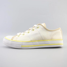 AMERICAN BRAND . American everyday footwear