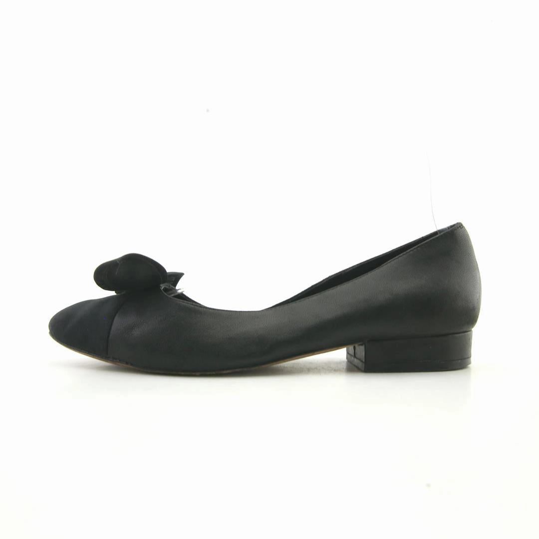 AMERICAN BRAND . stylish walking shoe photos
