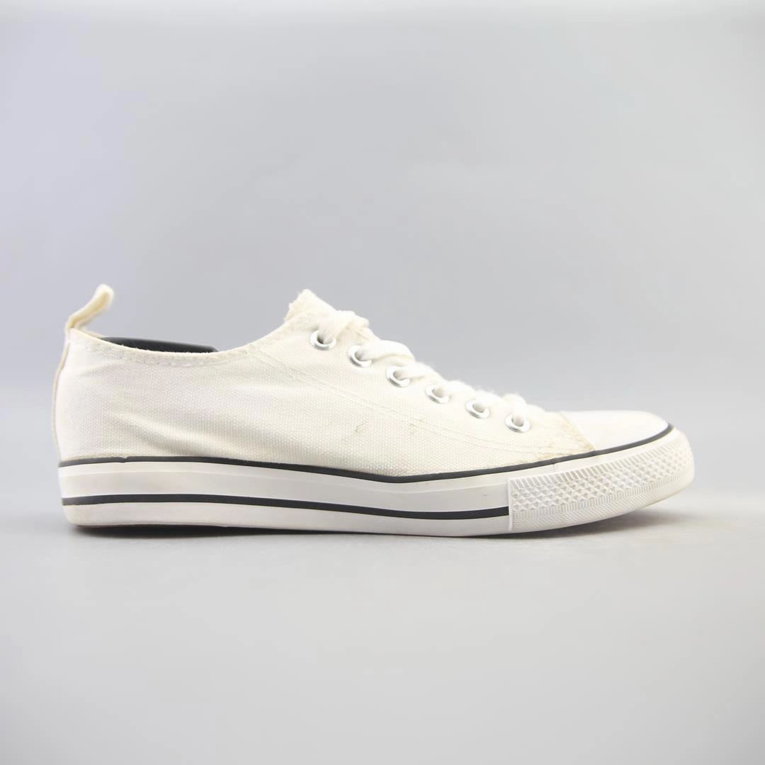 AMERICAN BRAND . stylish walking shoe photos