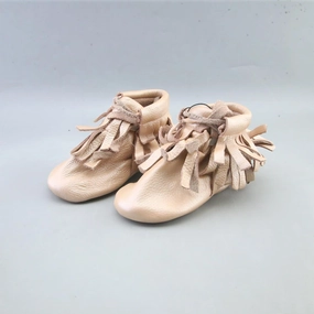 AMERICAN BRAND . American everyday footwear