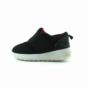 AMERICAN BRAND . American everyday footwear