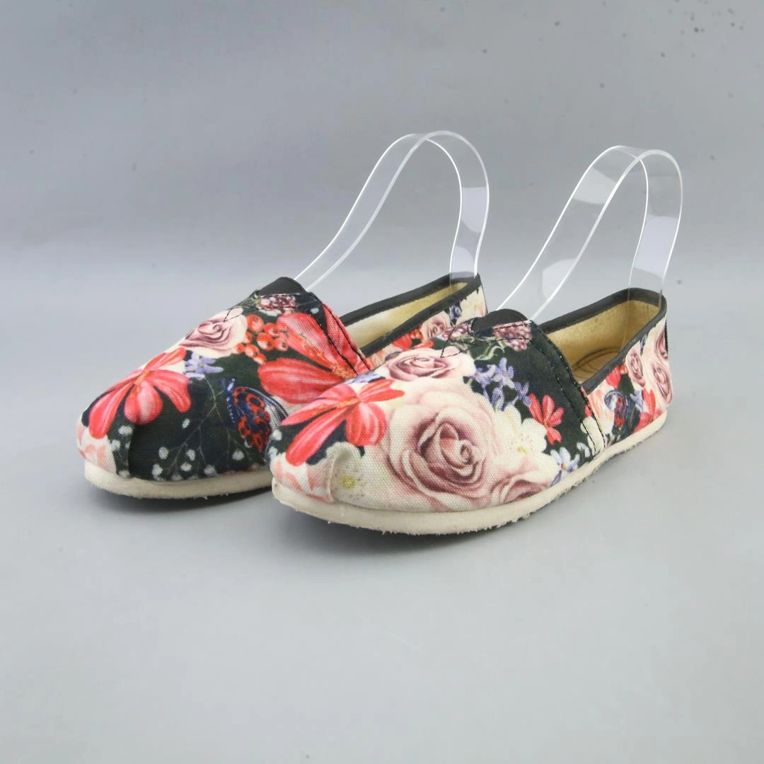 AMERICAN BRAND . American everyday footwear