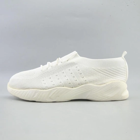 AMERICAN BRAND . American everyday footwear