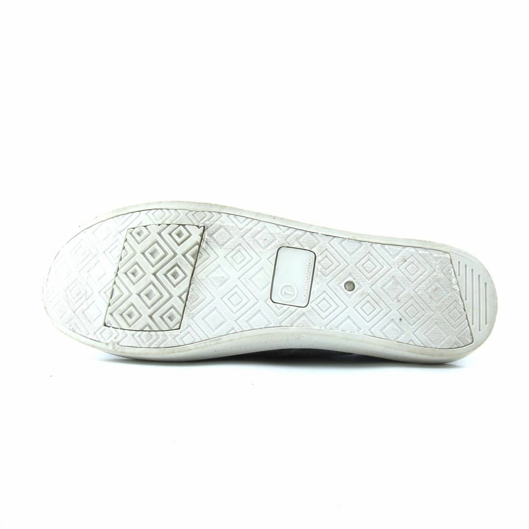 AMERICAN BRAND . stylish walking shoe photos