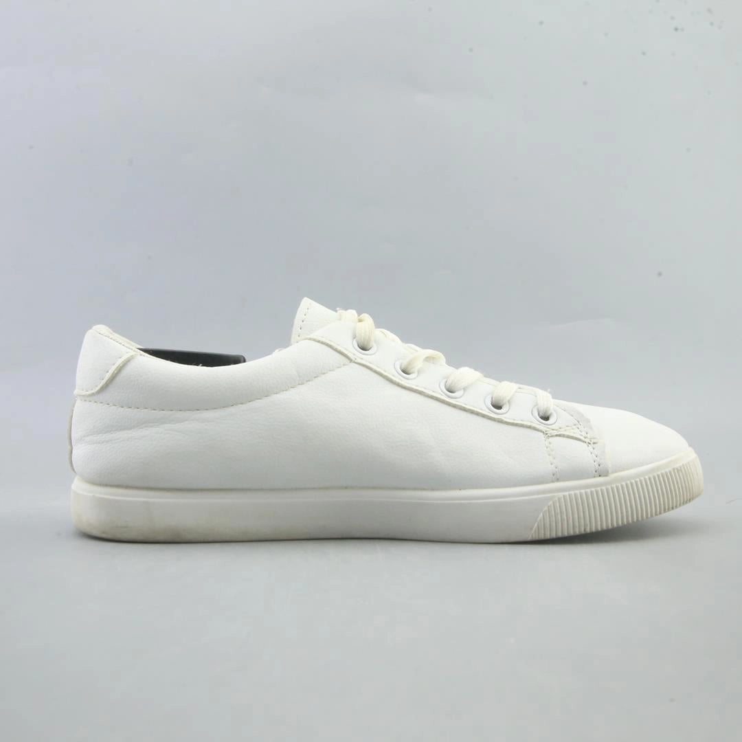 AMERICAN BRAND . stylish walking shoe photos