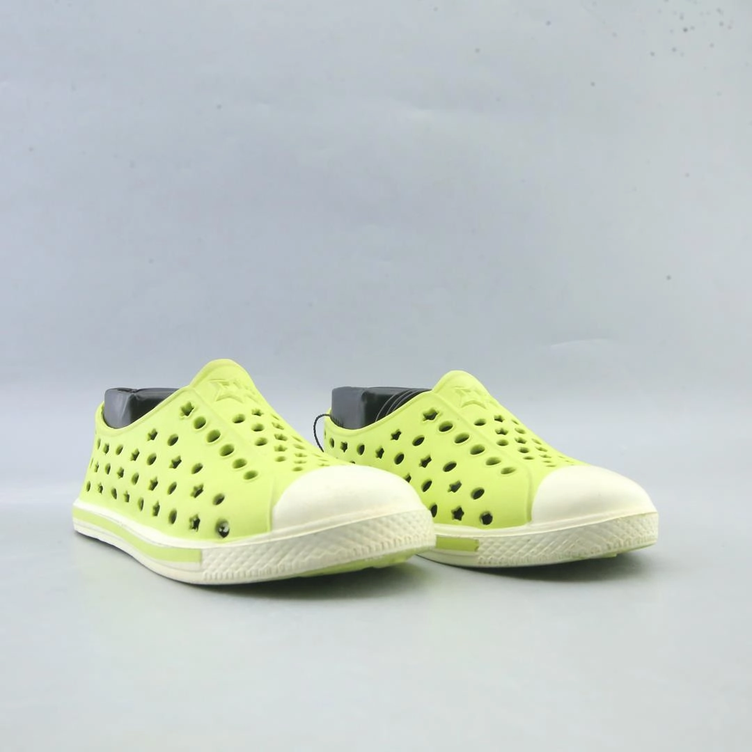 AMERICAN BRAND . stylish walking shoe photos