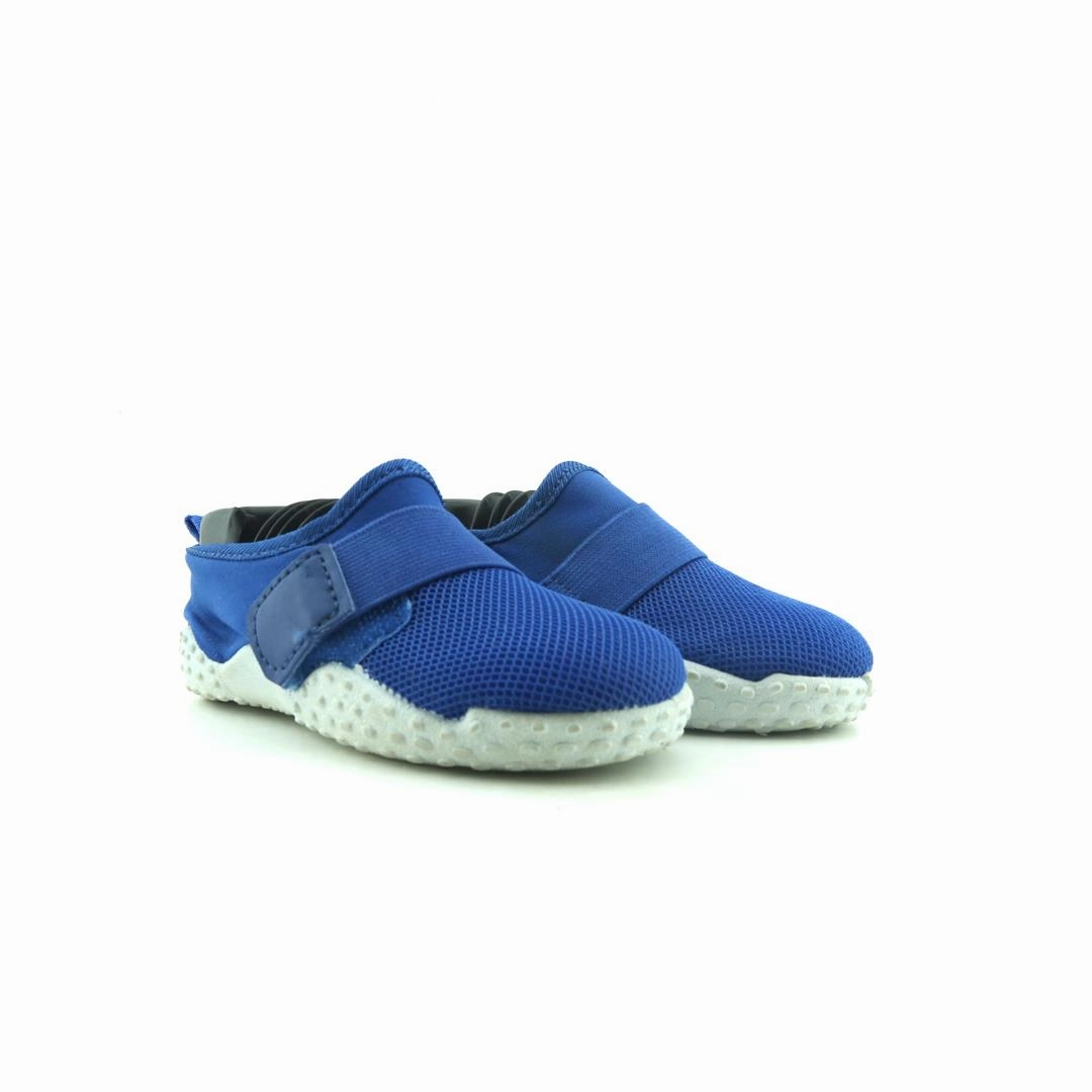 AMERICAN BRAND . stylish walking shoe photos