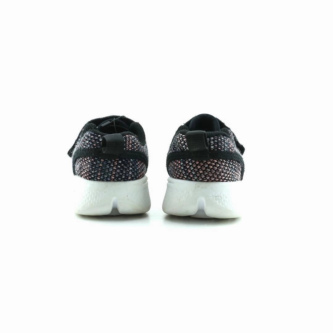 AMERICAN BRAND . stylish walking shoe photos