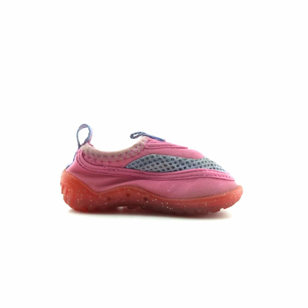 AMERICAN BRAND . stylish walking shoe photos