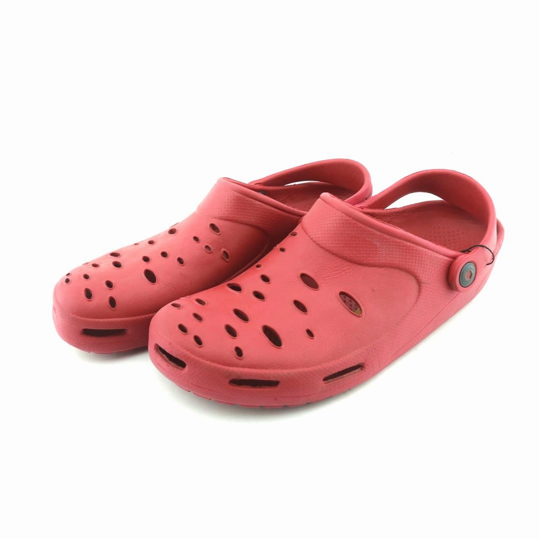 AMERICAN BRAND . American everyday footwear