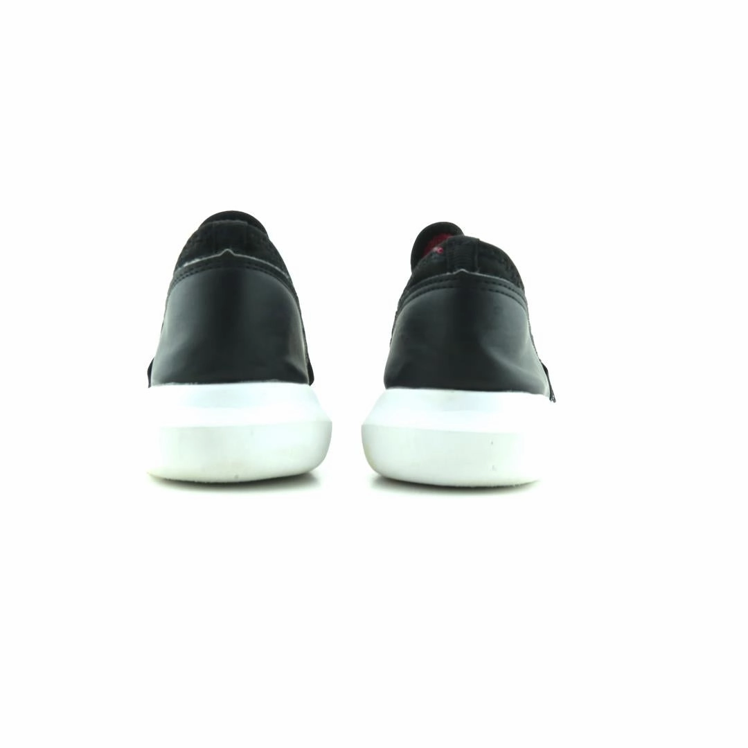 AMERICAN BRAND . stylish walking shoe photos