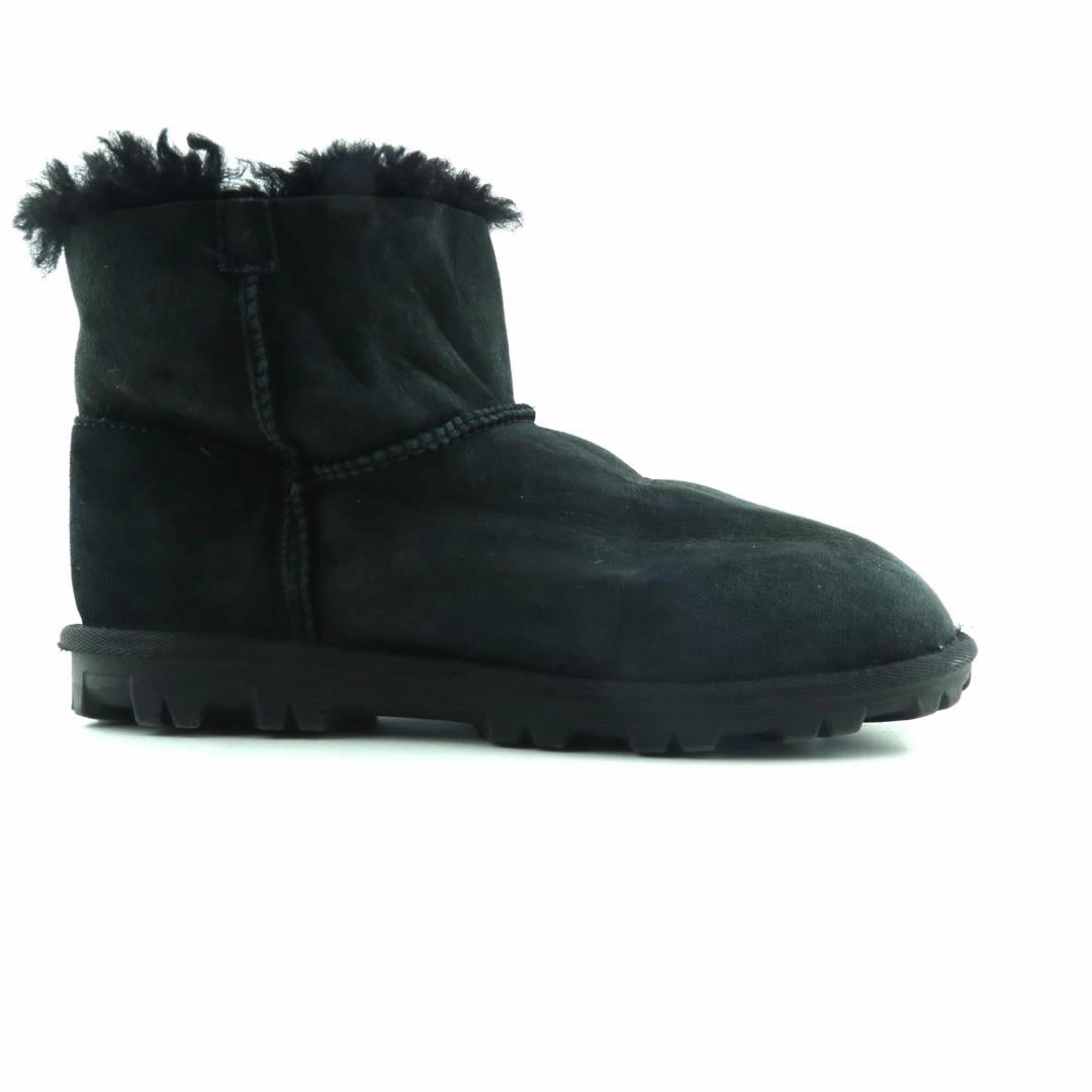 AMERICAN BRAND . stylish walking shoe photos