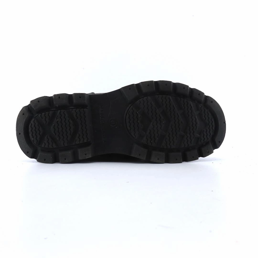 AMERICAN BRAND . stylish walking shoe photos
