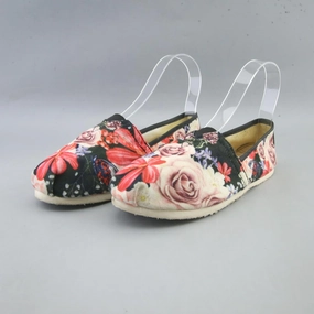 AMERICAN BRAND . American everyday footwear