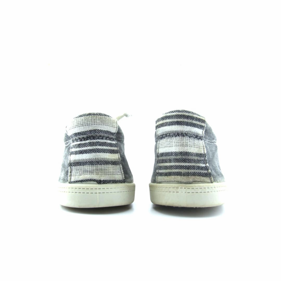 AMERICAN BRAND . stylish walking shoe photos