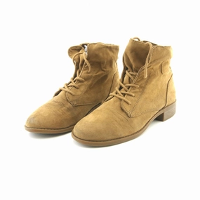 AMERICAN BRAND . American everyday footwear