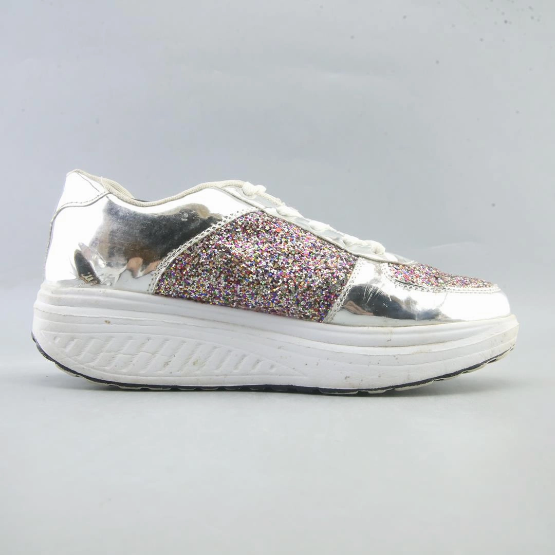 AMERICAN BRAND . stylish walking shoe photos
