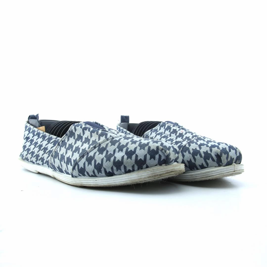 AMERICAN BRAND . stylish walking shoe photos