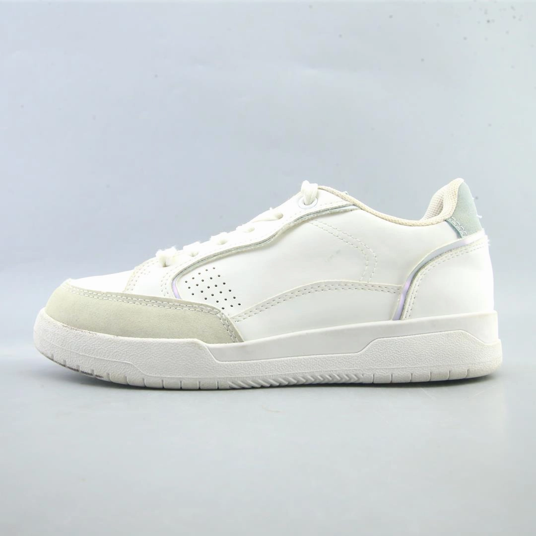 AMERICAN BRAND . American everyday footwear