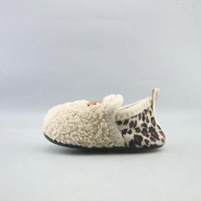 AMERICAN BRAND . American everyday footwear