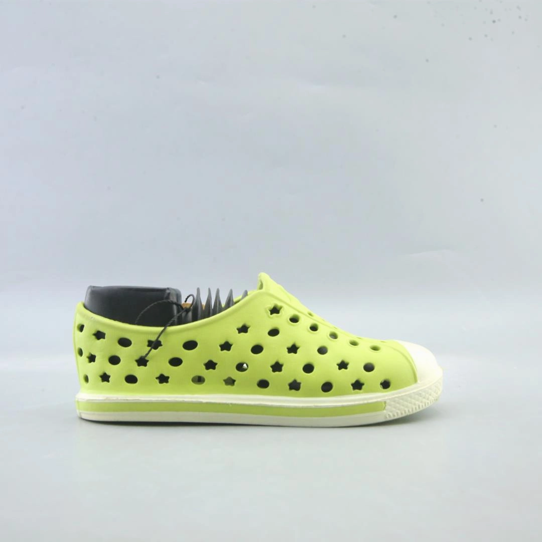 AMERICAN BRAND . stylish walking shoe photos
