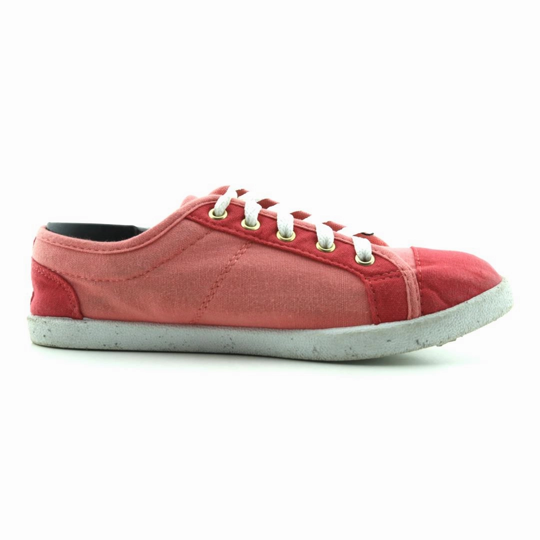 AMERICAN BRAND . stylish walking shoe photos