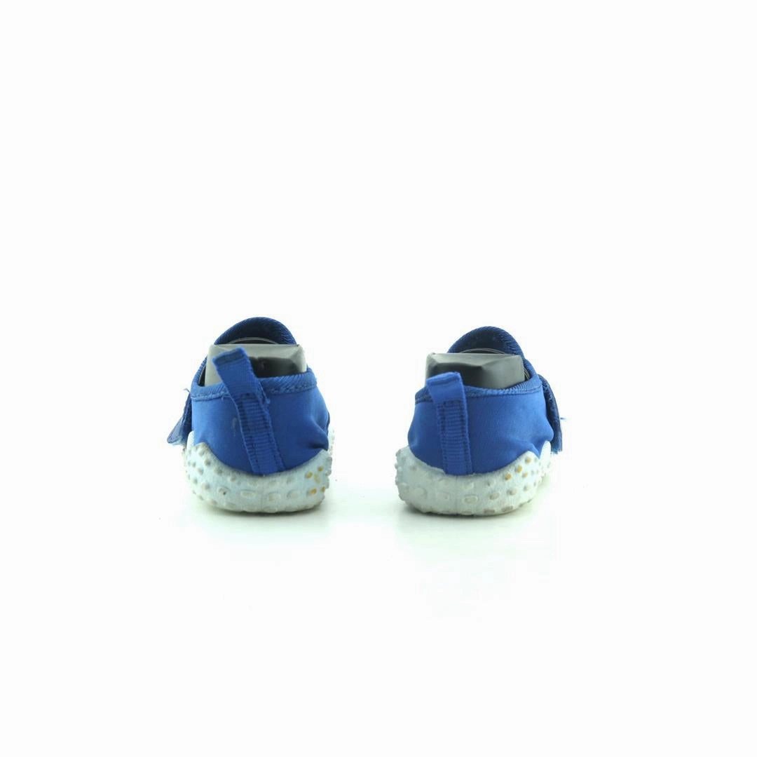 AMERICAN BRAND . stylish walking shoe photos